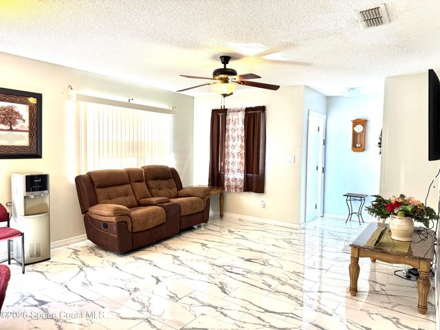 885 Taluga Avenue SE, Palm Bay, FL 32909