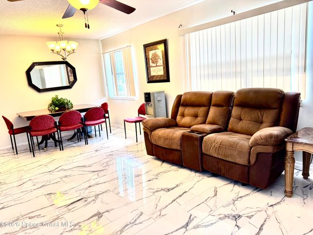 885 Taluga Avenue SE, Palm Bay, FL 32909