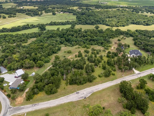 115 Pecan Grove Drive, Boyd, TX 76023