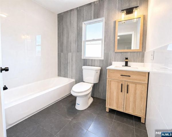 19 Stuyvesant Avenue, Newark, NJ 07106