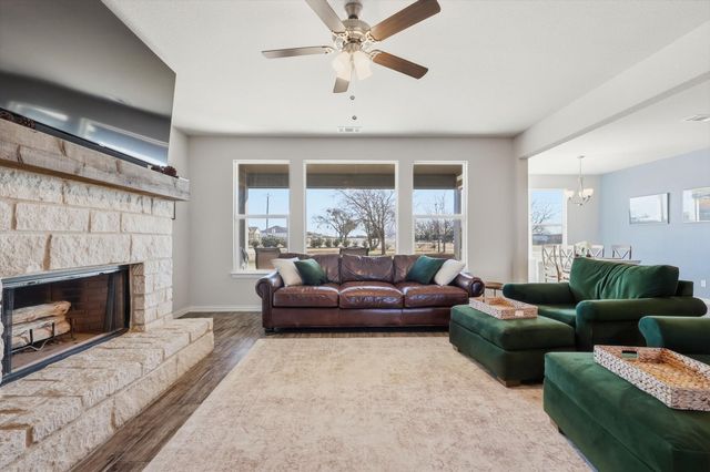 6901 Scarlett Way, Godley, TX 76044