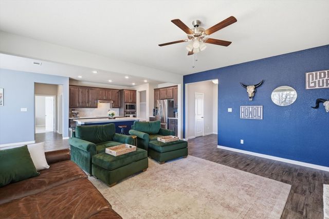 6901 Scarlett Way, Godley, TX 76044