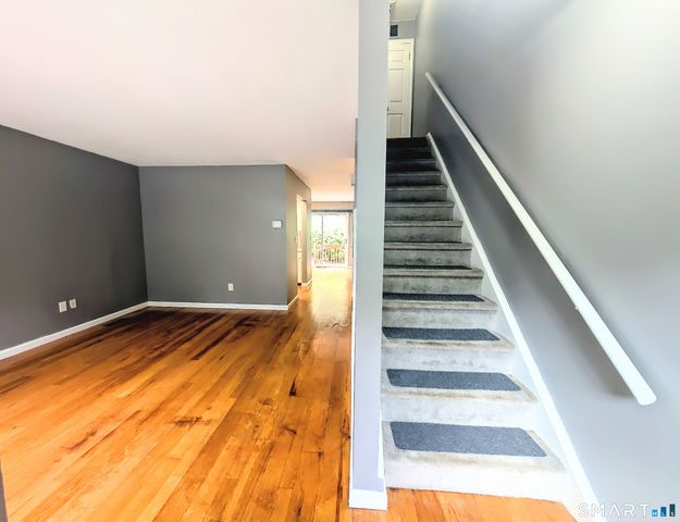 380 Hitchcock Road 89, Waterbury, CT 06705