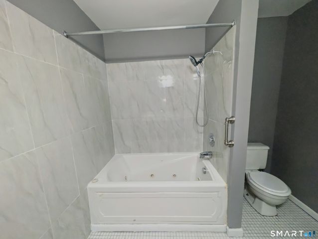 380 Hitchcock Road 89, Waterbury, CT 06705