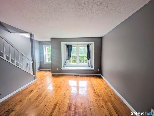 380 Hitchcock Road 89, Waterbury, CT 06705