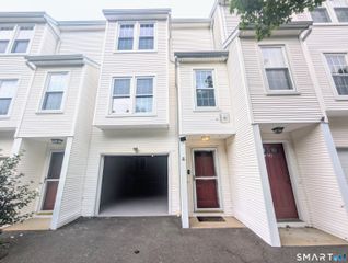 380 Hitchcock Road 89, Waterbury, CT 06705