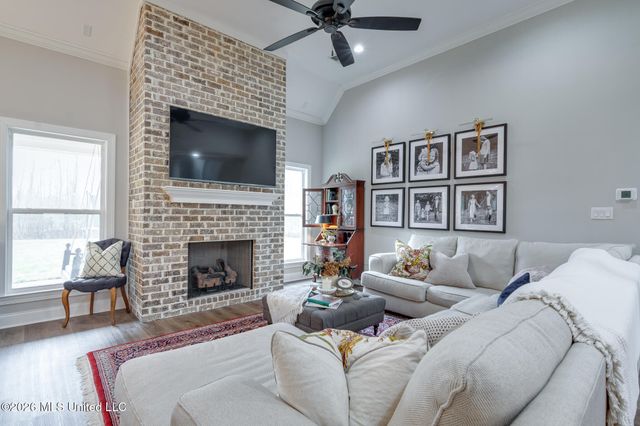 98 Fairview Trail, Byhalia, MS 38611