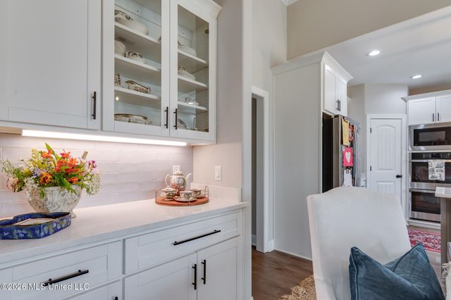 98 Fairview Trail, Byhalia, MS 38611