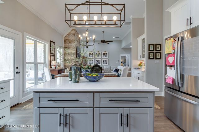 98 Fairview Trail, Byhalia, MS 38611