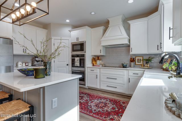 98 Fairview Trail, Byhalia, MS 38611