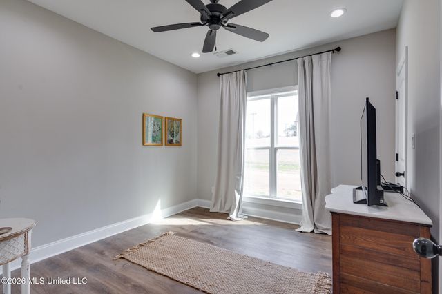 98 Fairview Trail, Byhalia, MS 38611