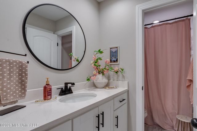 98 Fairview Trail, Byhalia, MS 38611