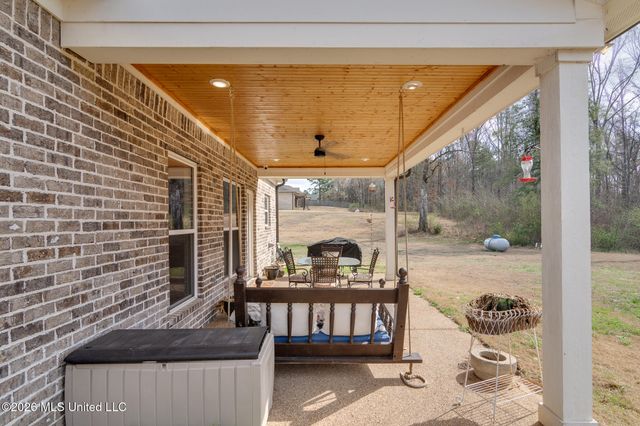 98 Fairview Trail, Byhalia, MS 38611