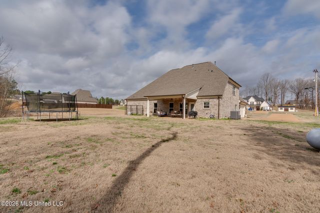 98 Fairview Trail, Byhalia, MS 38611