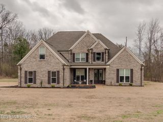 98 Fairview Trail, Byhalia, MS 38611