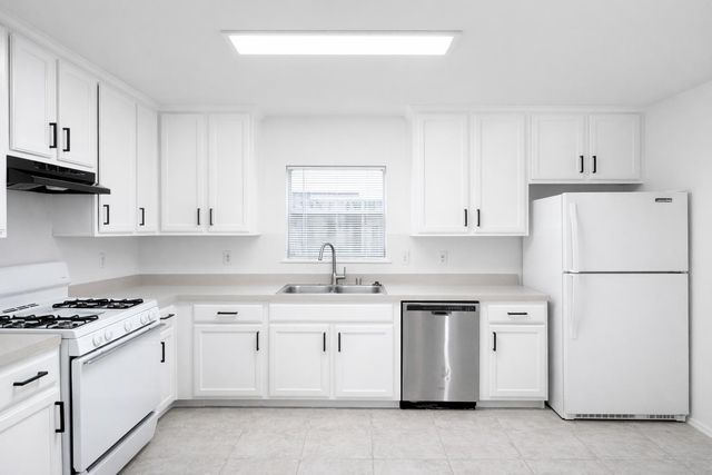 16519 Cypress Pelican Drive, Cypress, TX 77429