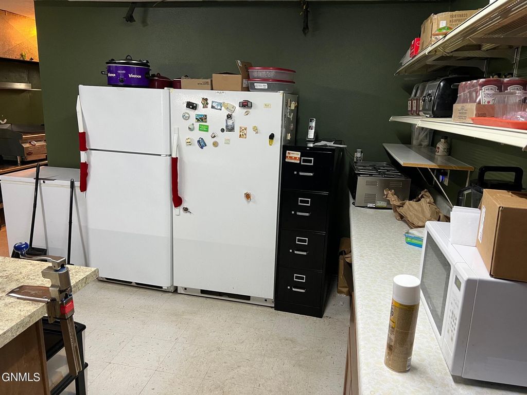 390 Main Street S, Forman, ND 58032 photo 15