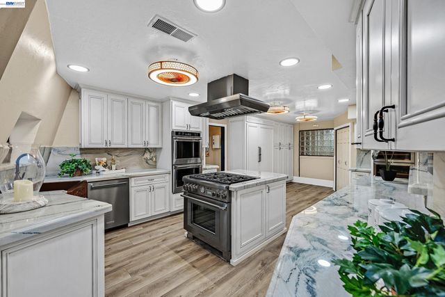 4002 Dyer Rd, Livermore, CA 94551