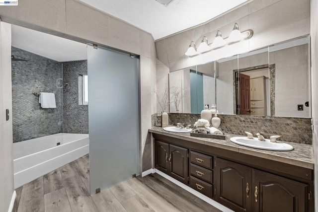 4002 Dyer Rd, Livermore, CA 94551