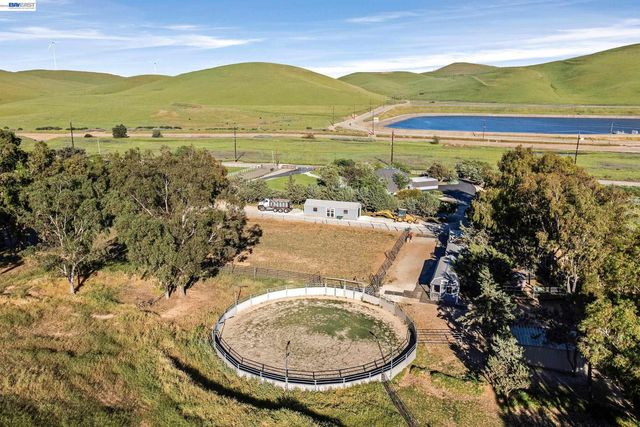 4002 Dyer Rd, Livermore, CA 94551