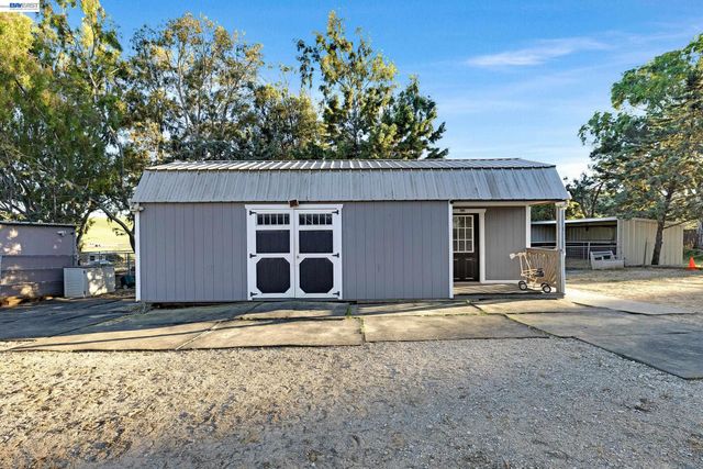 4002 Dyer Rd, Livermore, CA 94551