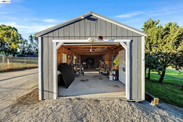 4002 Dyer Rd, Livermore, CA 94551