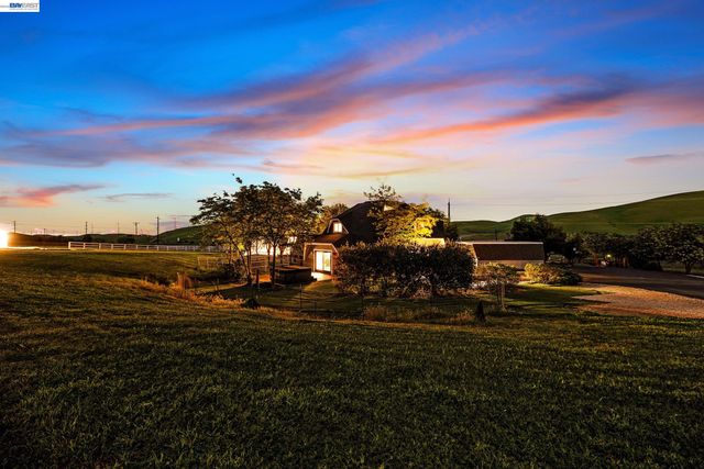 4002 Dyer Rd, Livermore, CA 94551