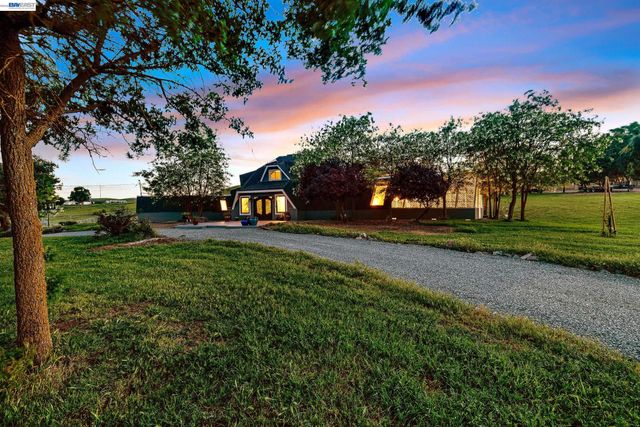 4002 Dyer Rd, Livermore, CA 94551