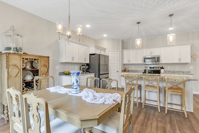329 Mimosa Dr, Decherd, TN 37324