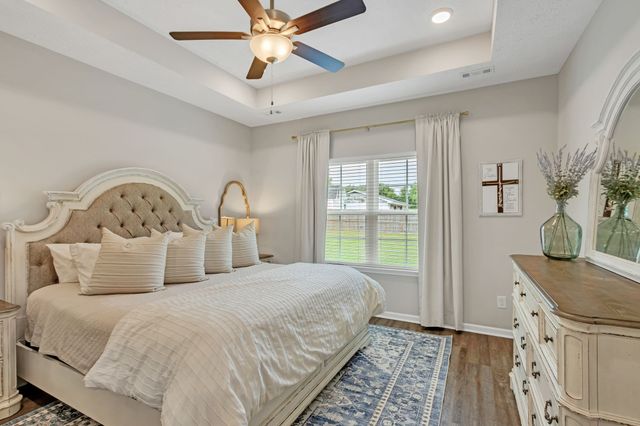 329 Mimosa Dr, Decherd, TN 37324