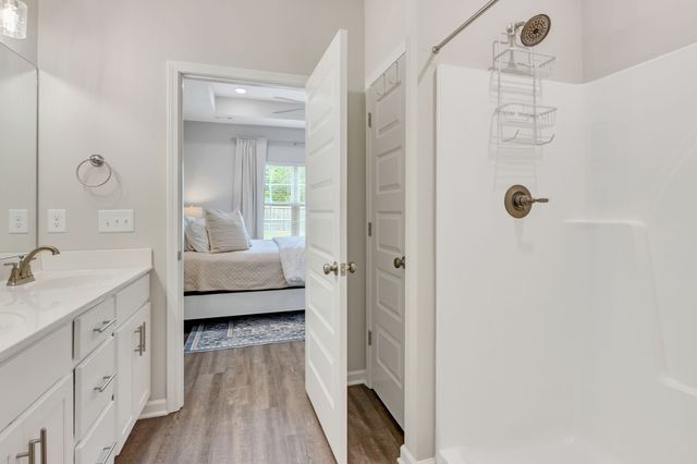 329 Mimosa Dr, Decherd, TN 37324