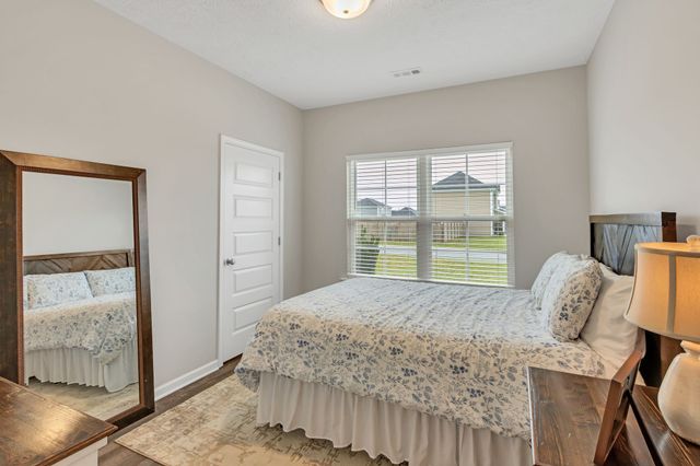 329 Mimosa Dr, Decherd, TN 37324