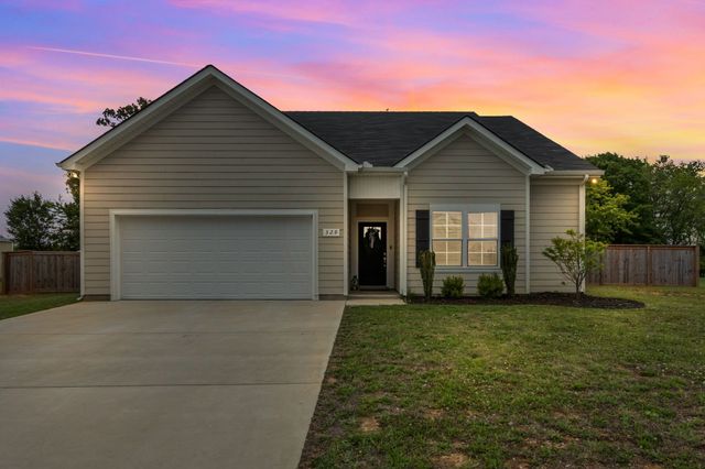 329 Mimosa Dr, Decherd, TN 37324
