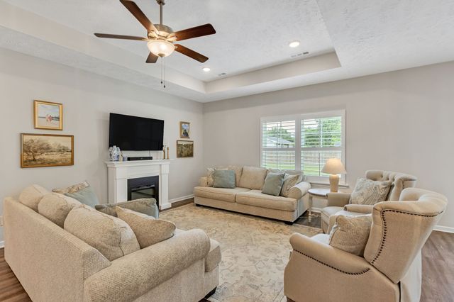329 Mimosa Dr, Decherd, TN 37324