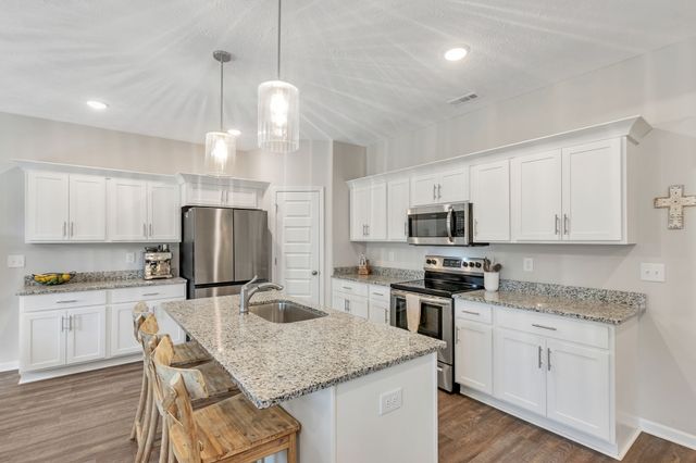 329 Mimosa Dr, Decherd, TN 37324