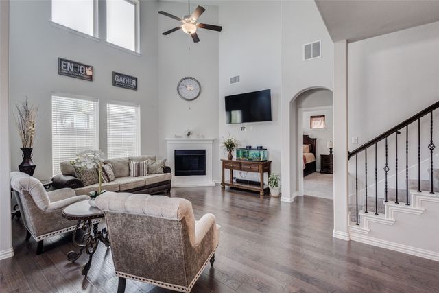 433 Windy Knoll Road, Fort Worth, TX 76028