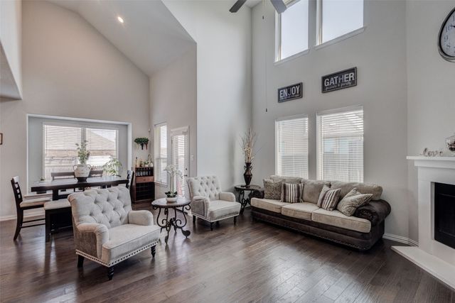 433 Windy Knoll Road, Fort Worth, TX 76028