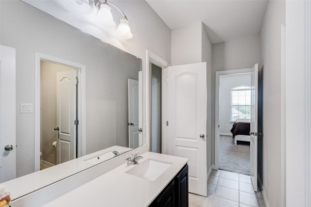 433 Windy Knoll Road, Fort Worth, TX 76028