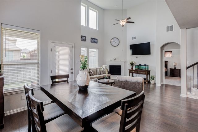 433 Windy Knoll Road, Fort Worth, TX 76028