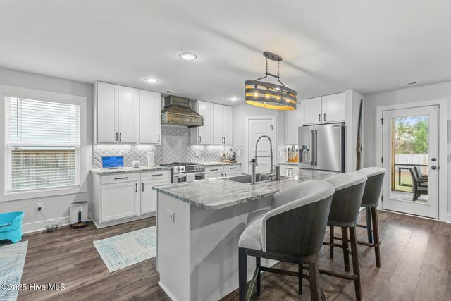 406 Hope Lane, Holly Ridge, NC 28445