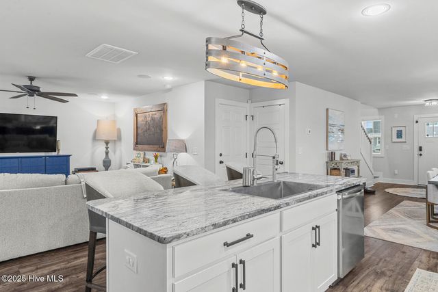 406 Hope Lane, Holly Ridge, NC 28445