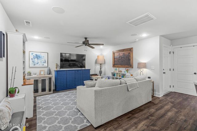 406 Hope Lane, Holly Ridge, NC 28445