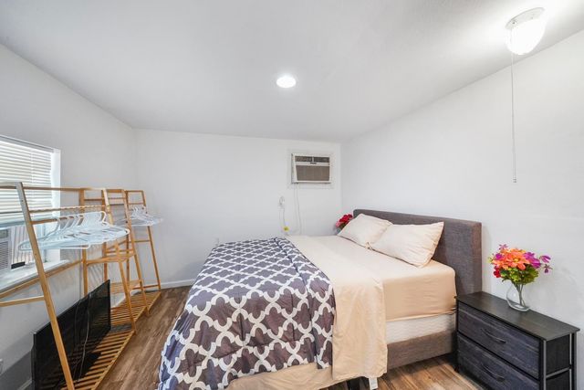 8041 Howard Drive 1, Houston, TX 77017