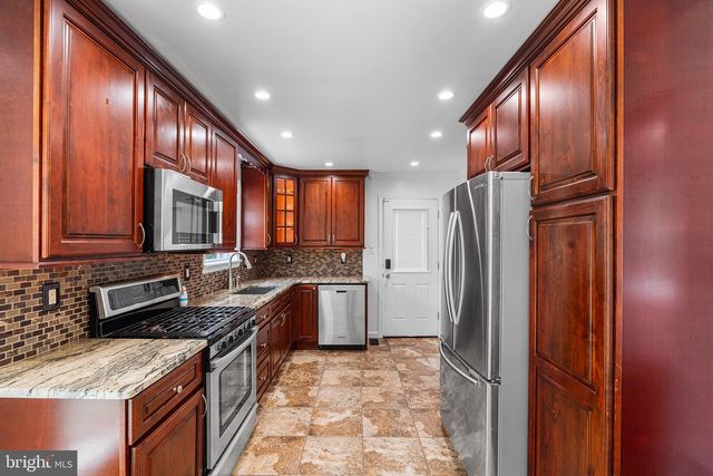 5027 JACKSON AVE, Pennsauken, NJ 08110