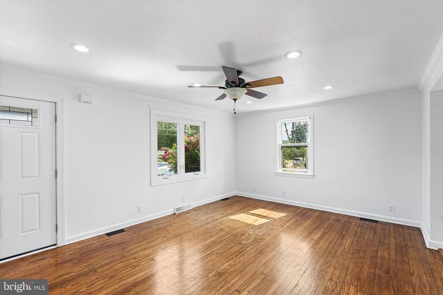 5027 JACKSON AVE, Pennsauken, NJ 08110