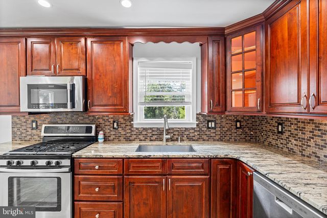 5027 JACKSON AVE, Pennsauken, NJ 08110
