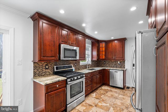 5027 JACKSON AVE, Pennsauken, NJ 08110