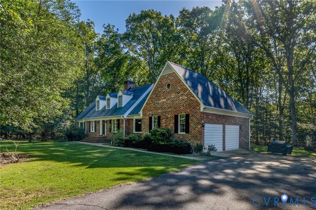 2409 Three Bridge Rd, Powhatan, VA 23139