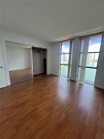 17500 N Bay Rd S907, Sunny Isles Beach, FL 33160