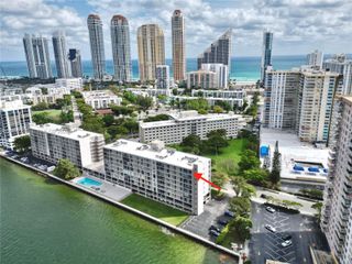 17500 N Bay Rd S907, Sunny Isles Beach, FL 33160